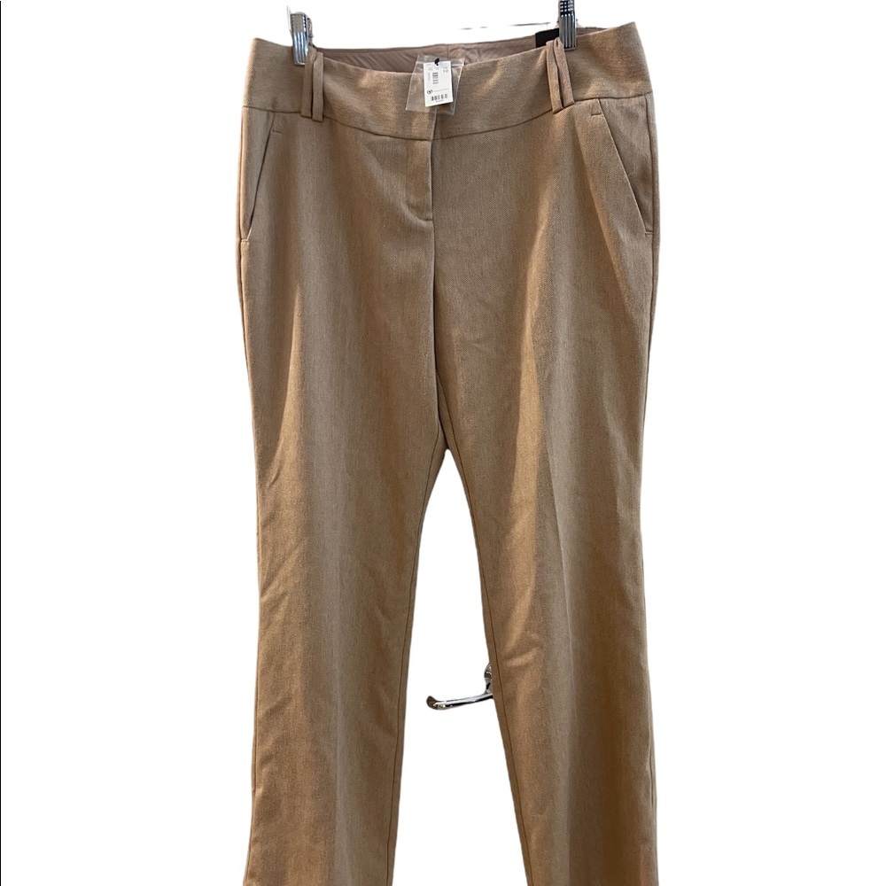 Cassidy fit Limited pants. Excellent condition only worn once.
